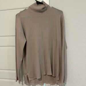 Women’s turtleneck sweater size large